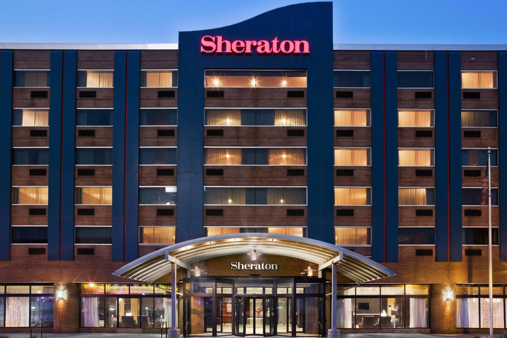 Sheraton Cataratas do Niágara Exterior foto